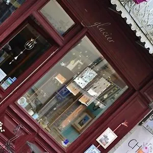 Le Petit Chou Guest house Entraygues-sur-Truyere